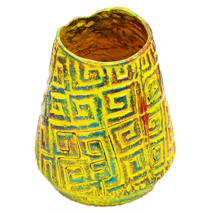 Crystal shape Vase : Paper Mache